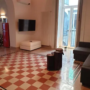 Infrascata Cento Metri Dal Mann Alloggio in famiglia Napoli